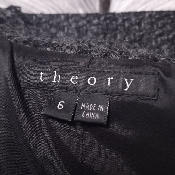THEORY Charcoal Gray Boucle Cropped Jacket - Picture 2 of 5